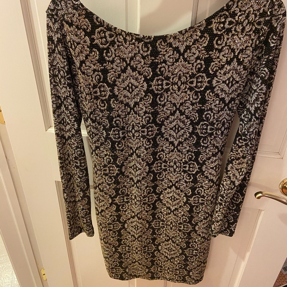 Very cute only worn once long sleeve sparkle dress